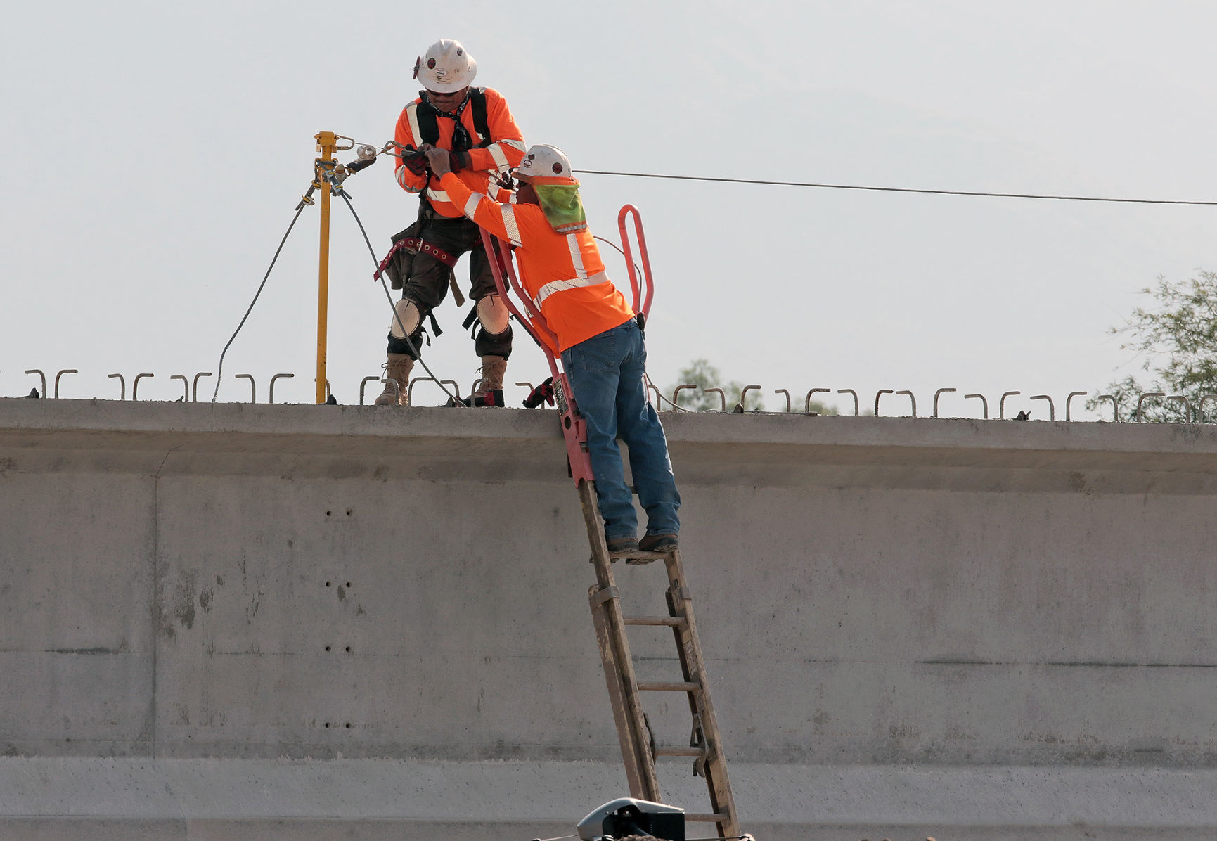 Ina Road bridge construction